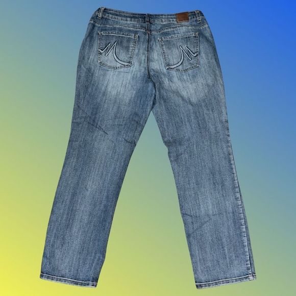Plus Size Maurices Hi Rise Medium Wash Sttaight Leg Jeans Size 16 37x30 #43 - Picture 4 of 5
